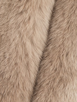 комір MAX MARA: фото 3 - Invogue