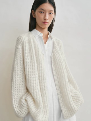 Белый кардиган Totême свободного кроя: фото 4 - Invogue