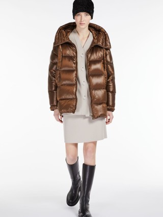 Золотая куртка MAX MARA: фото 4 - Invogue