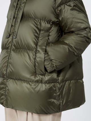 Куртка цвета хаки MAX MARA стеганная: фото 4 Куртка цвета хаки MAX MARA стеганная: фото 4 - Invogue