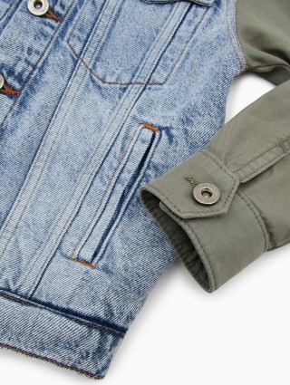 Зеленая куртка Emporio Armani с джинсовым передом: фото 3 - Invogue