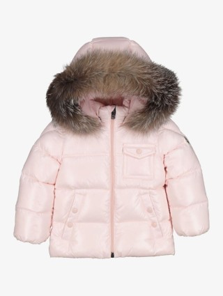 Рожева куртка MONCLER ENFANT: фото - Invogue
