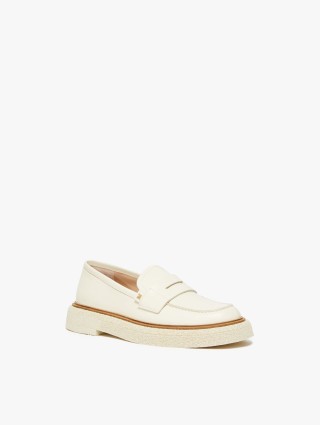 Белые лоферы Max Mara из кожи: фото 1 - Invogue