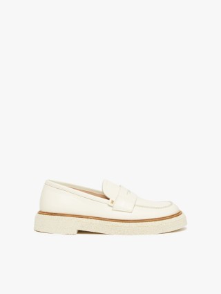 Белые лоферы Max Mara из кожи: фото - Invogue