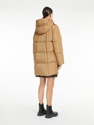 Темно-бежевый пуховик WEEKEND MAX MARA стеганный: фото 2 - Invogue