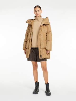 Темно-бежевый пуховик WEEKEND MAX MARA стеганный: фото 3 - Invogue