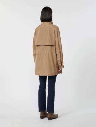 Светло-коричневая ветровая WEEKEND MAX MARA из тафты: фото 3 - Invogue