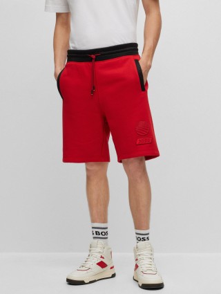 Червоні шорти BOSS: фото 1 - Invogue