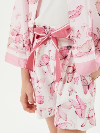 Кремовые шорты MONNALISA с принтом с бабочками: фото 3 - Invogue