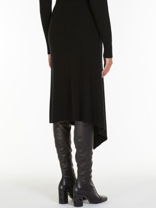 Чёрная юбка MAX MARA: фото 2 - Invogue