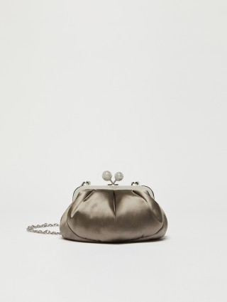 Сіра сумка Weekend Accessories з атласу: фото - Invogue
