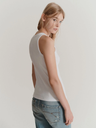 Белый топ Marella из эластичного хлопка: фото 2 - Invogue