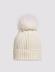 Біла шапка Moncler з помпоном: фото 2 - Invogue