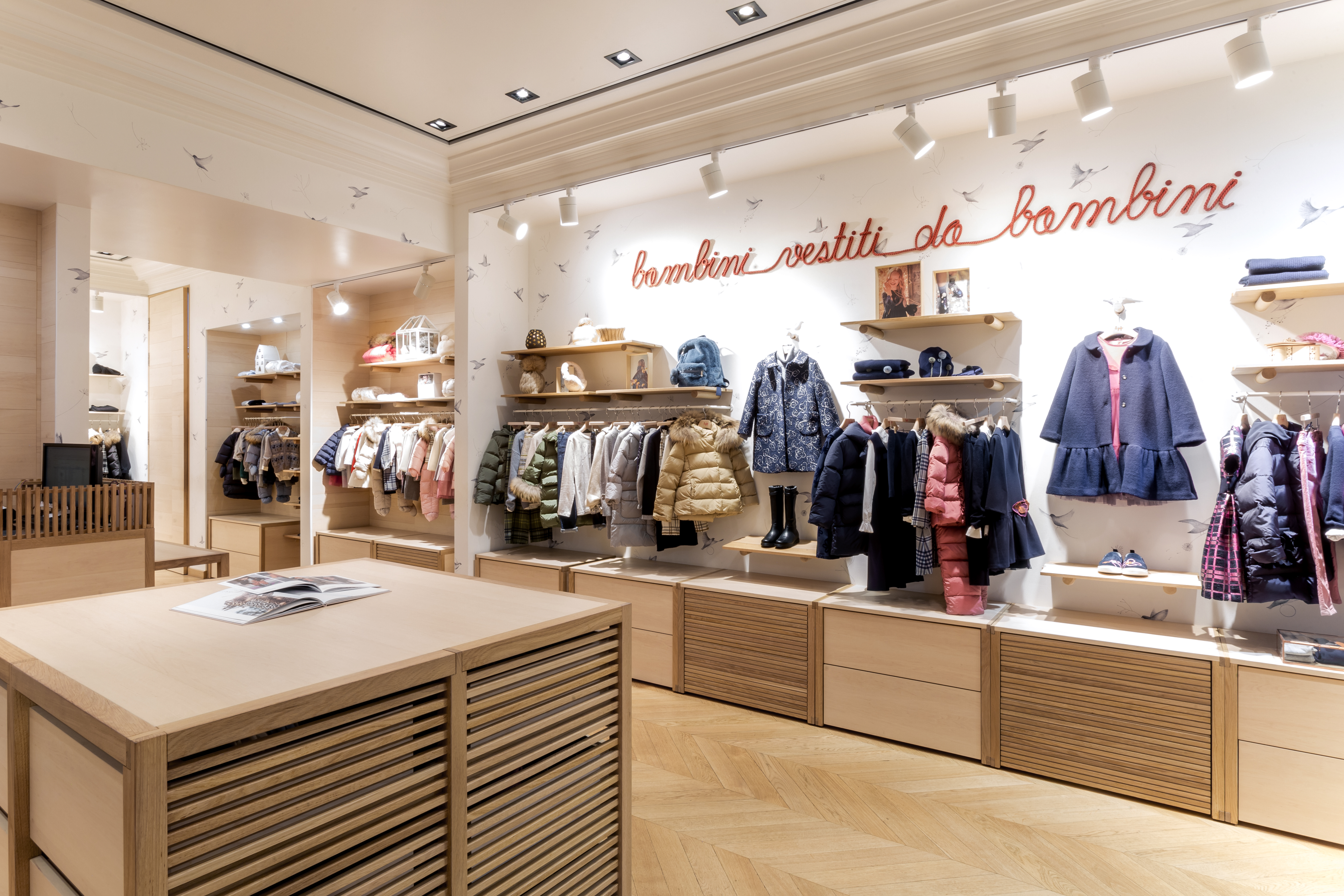 Магазин IL Gufo - ТЦ "Mandarin Plaza", 4-й этаж: фото - Invogue