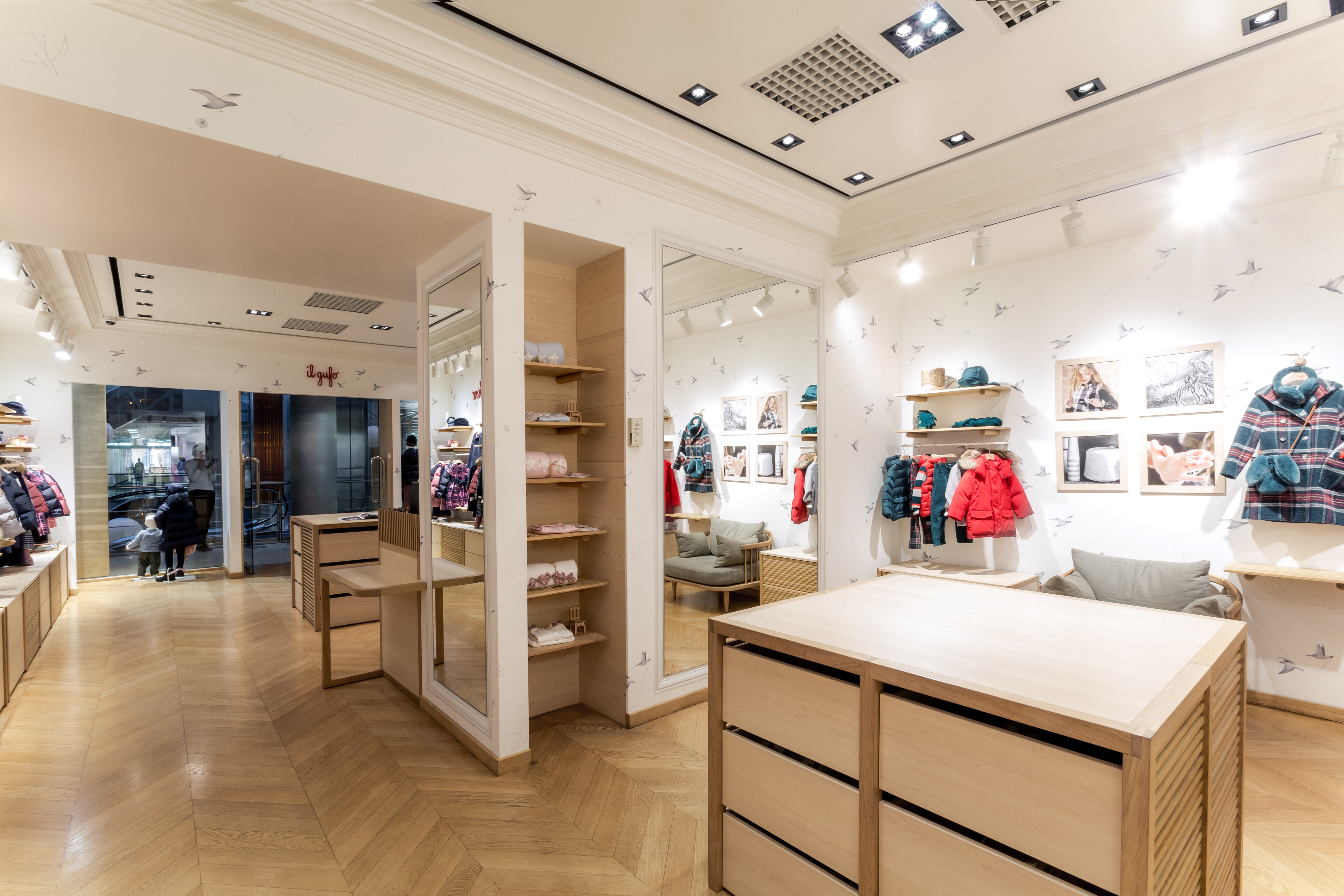 Магазин IL Gufo - ТЦ "Mandarin Plaza", 4-й этаж: фото 1 - Invogue