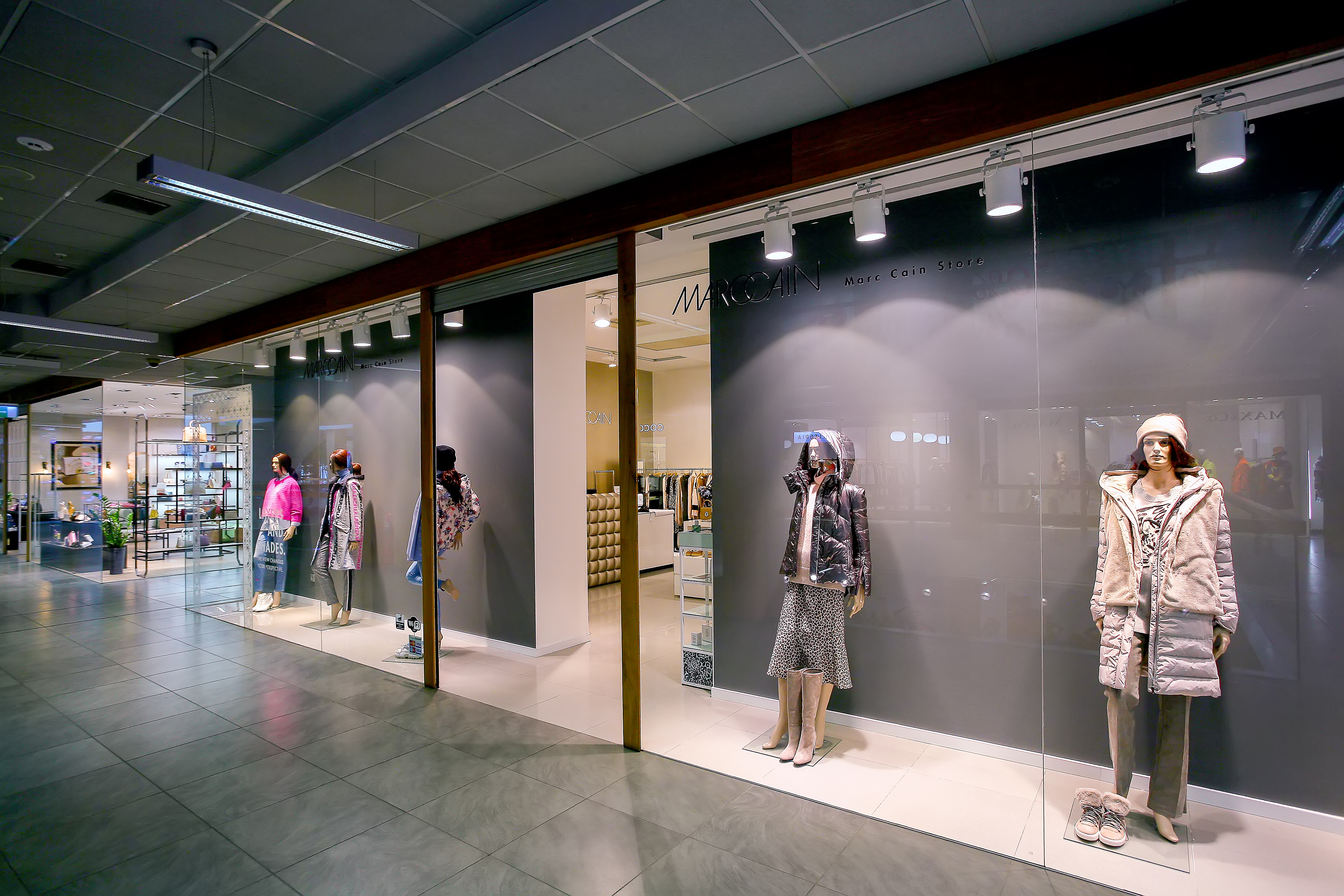 Магазин Marc Cain - Сады Победы, 3-й этаж: фото 3 - Invogue