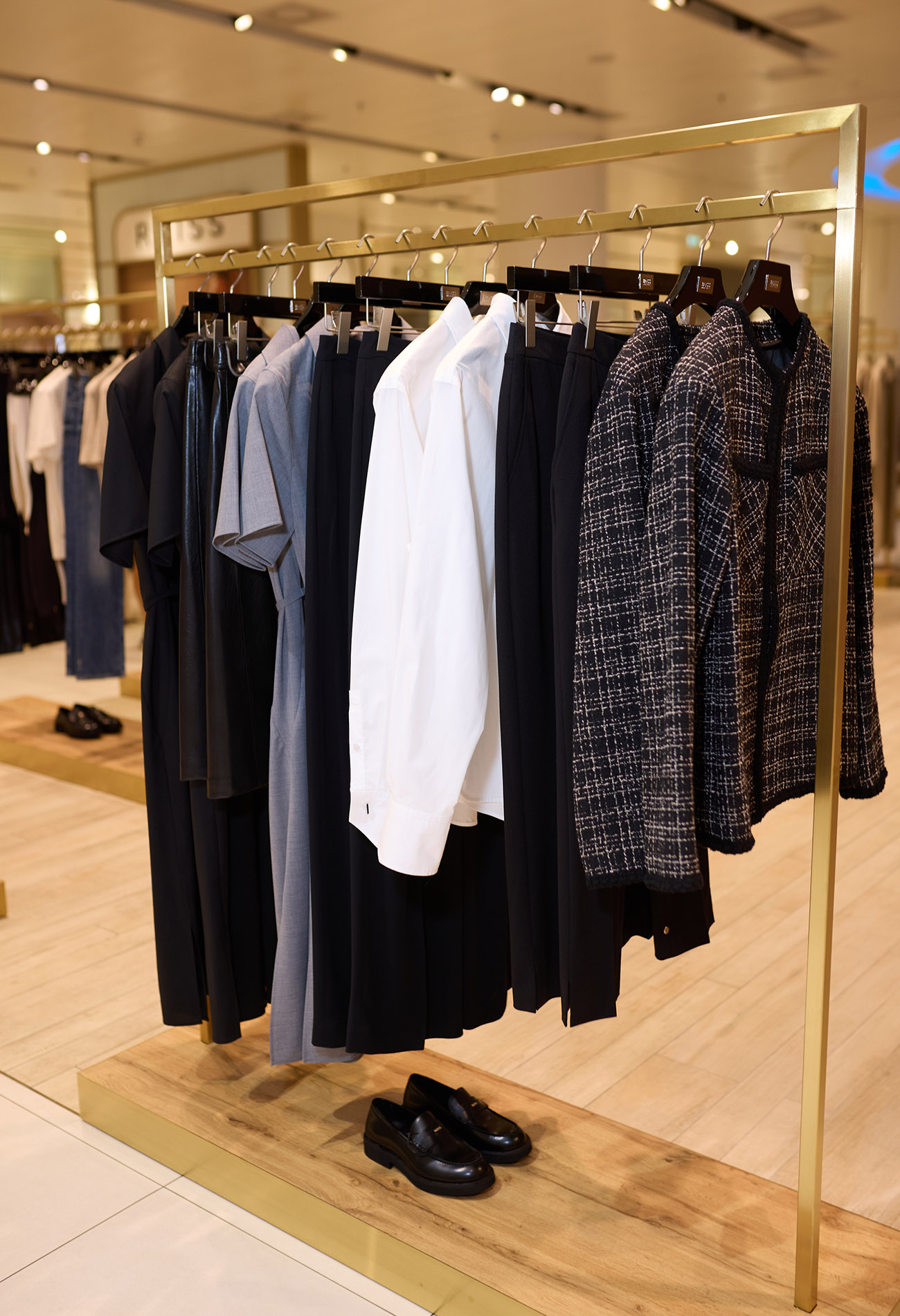 Магазин Boss Woman - ЦУМ, 2-й этаж: фото 3 - Invogue