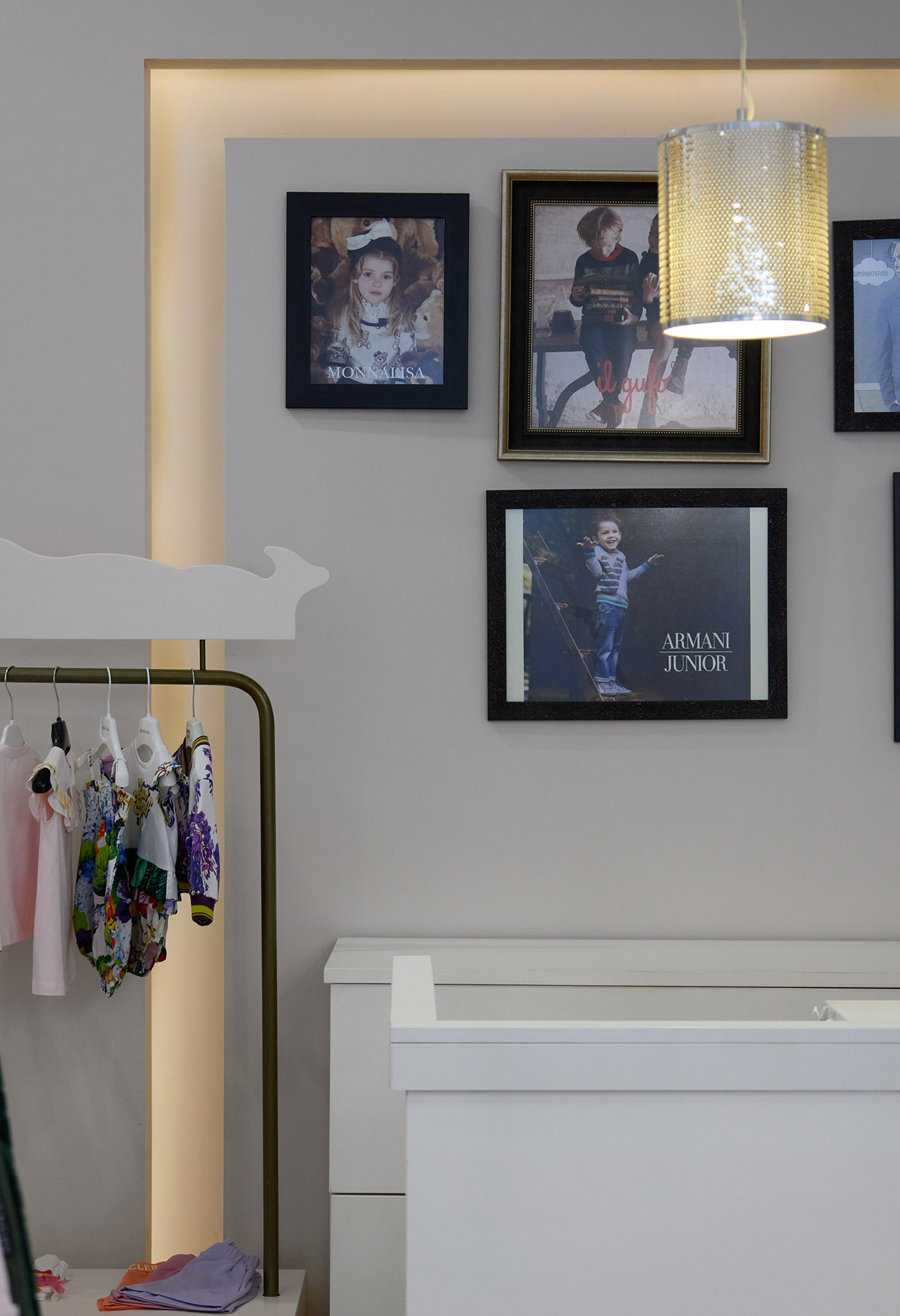 Магазин Daniel - Лісники, Мануфактура, Обухівське шосе, 2: фото 4 Магазин Daniel - Лісники, Мануфактура, Обухівське шосе, 2: фото 4 - Invogue