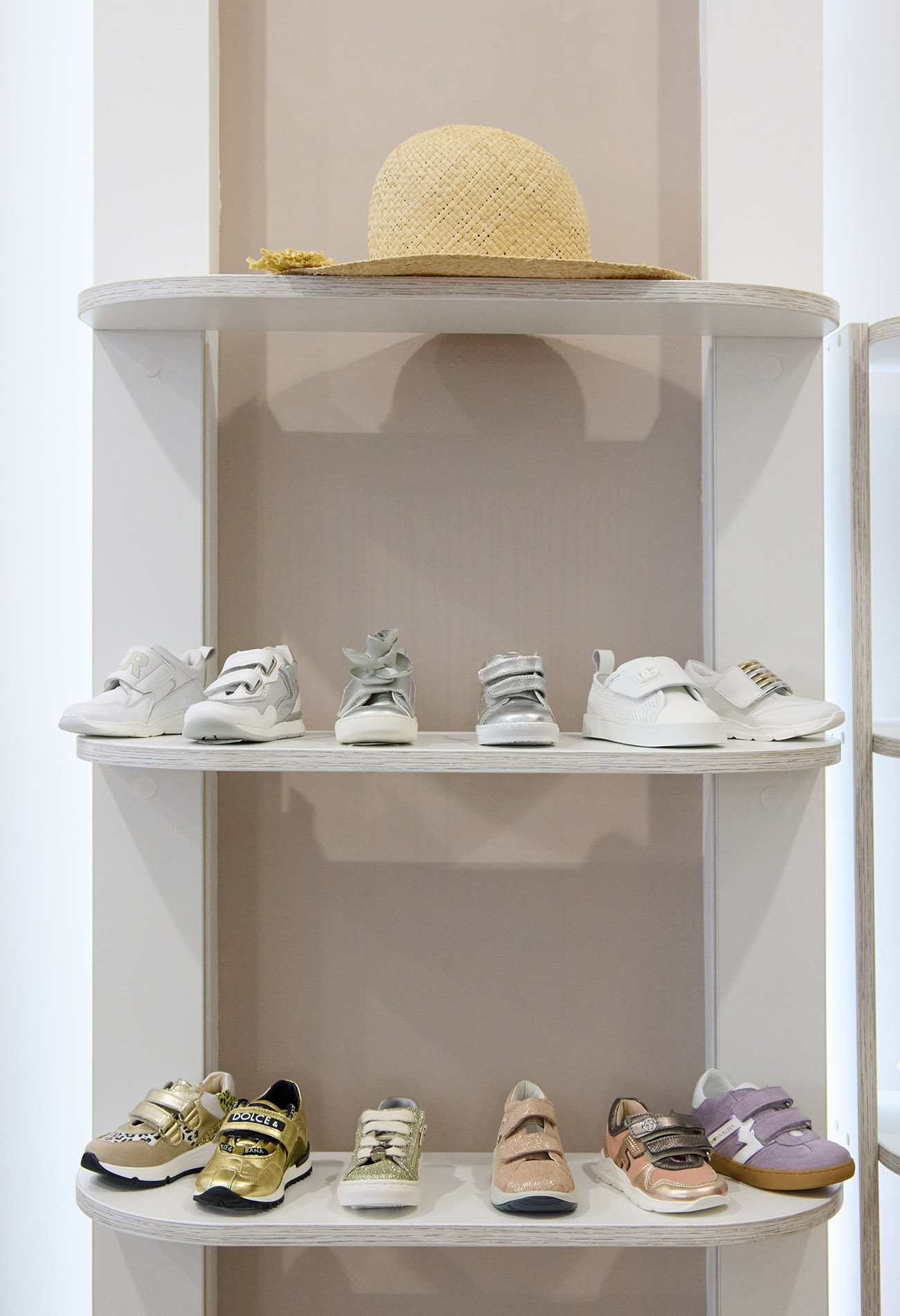 Магазин Daniel - Лісники, Мануфактура, Обухівське шосе, 2: фото 13 Магазин Daniel - Лісники, Мануфактура, Обухівське шосе, 2: фото 13 - Invogue