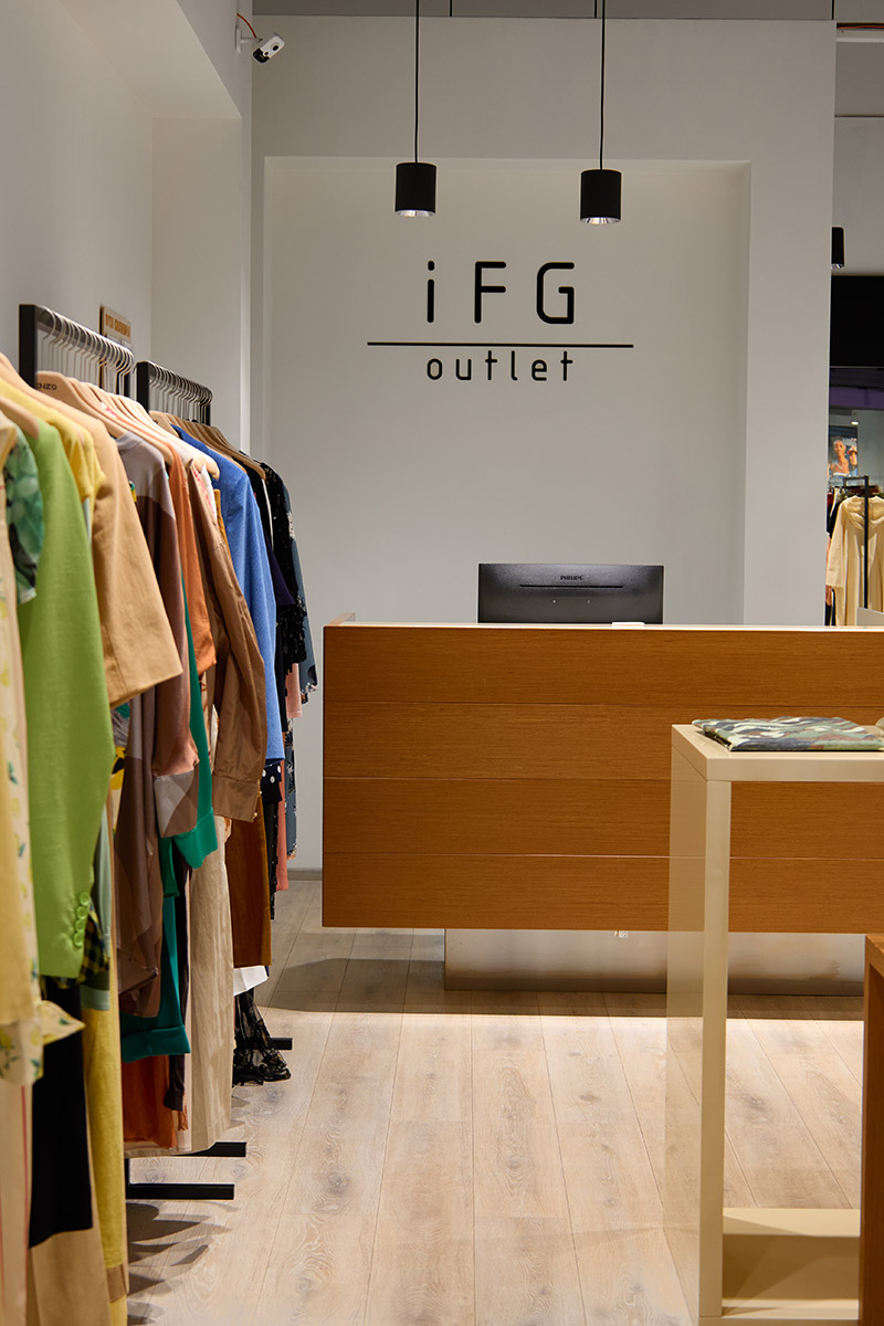 Магазин IFG Outlet - Cosmo Multimall, 3-й поверх: фото 6 - Invogue