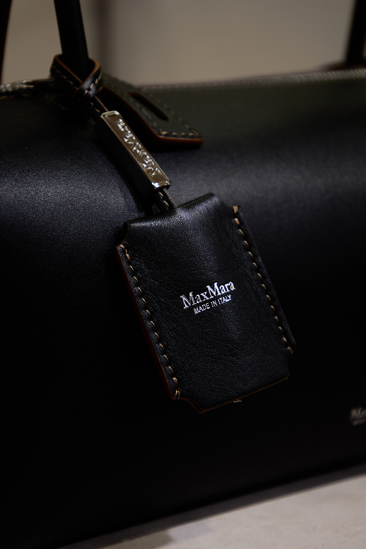 Магазин Max Mara - Mandarin Plaza, 3-й поверх: фото 3 Магазин Max Mara - Mandarin Plaza, 3-й поверх: фото 3 - Invogue