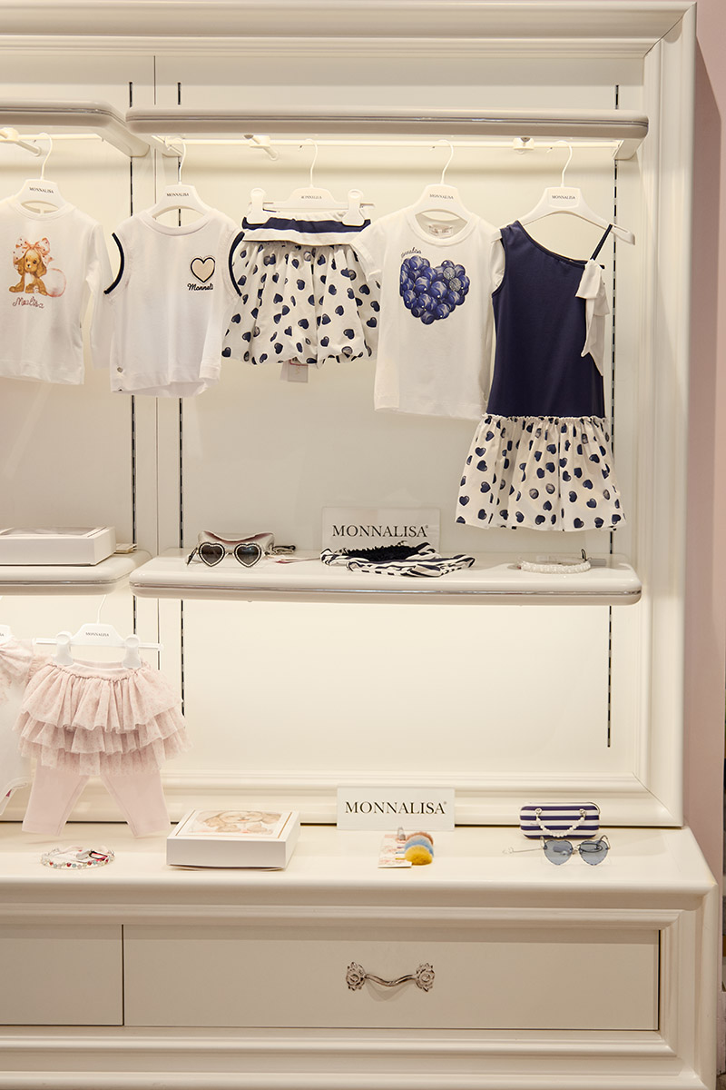 Магазин Monnalisa - ЦУМ, 5-й поверх: фото 1 - Invogue