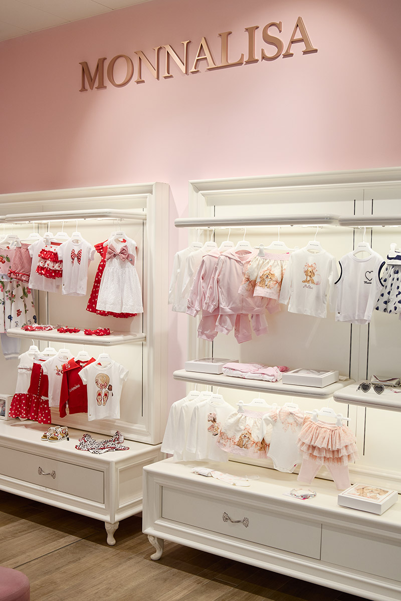 Магазин Monnalisa - ЦУМ, 5-й поверх: фото - Invogue
