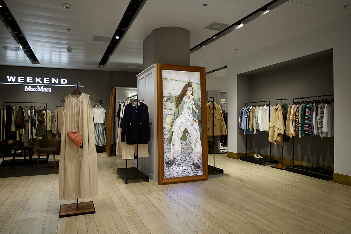 Магазин Weekend Max Mara - ЦУМ, 2-й этаж: фото 11 - Invogue